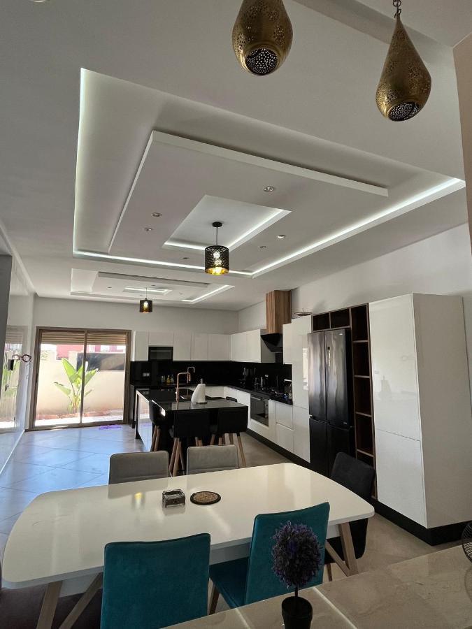 Villa Moderne A 5 Min De La Plage Avec Jardin Et 3 Salons Эс-Сувейра Экстерьер фото